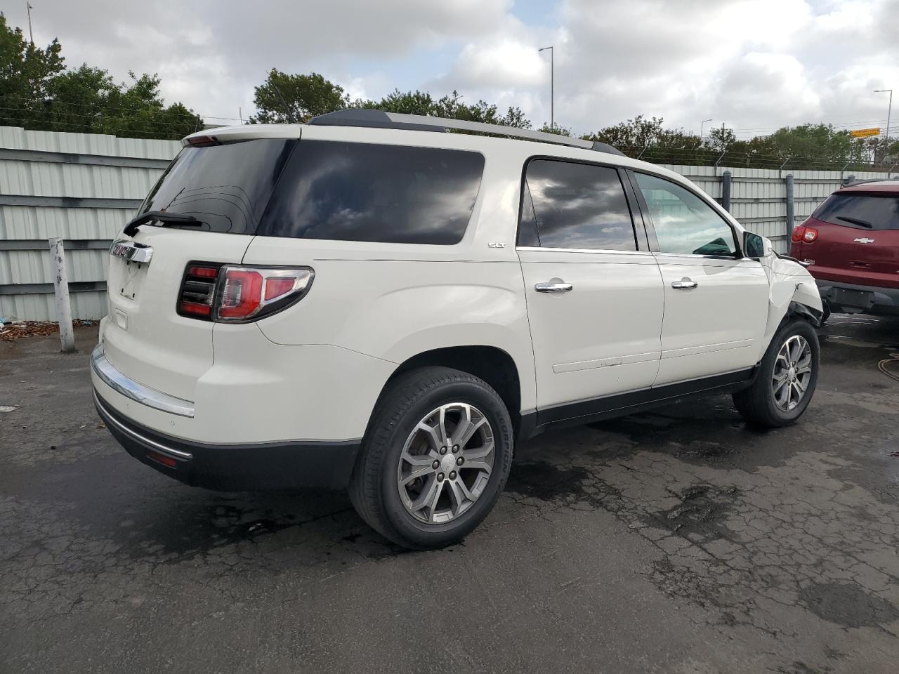 2014 GMC Acadia - Image 3