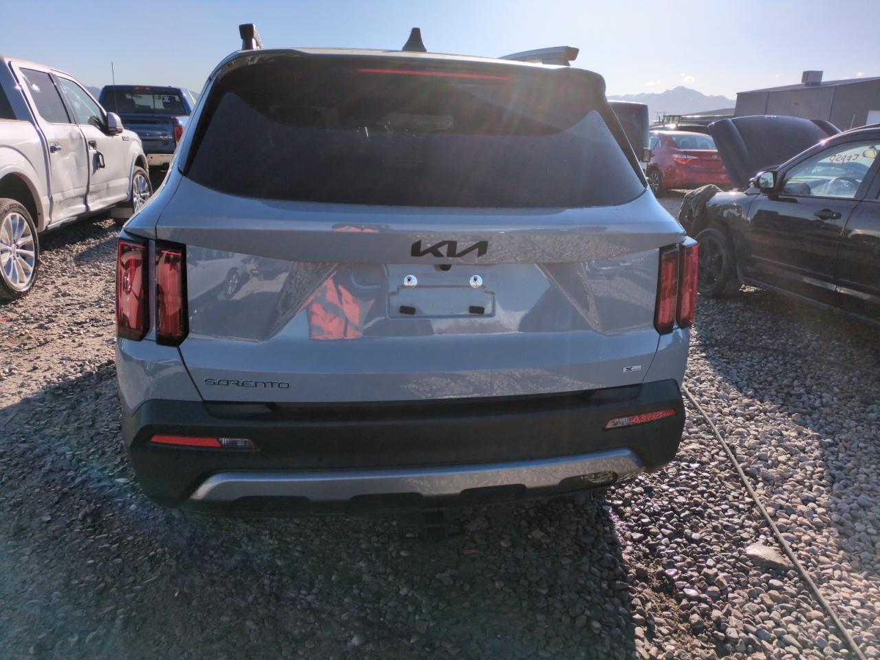 2023 Kia Sorento - Image 6