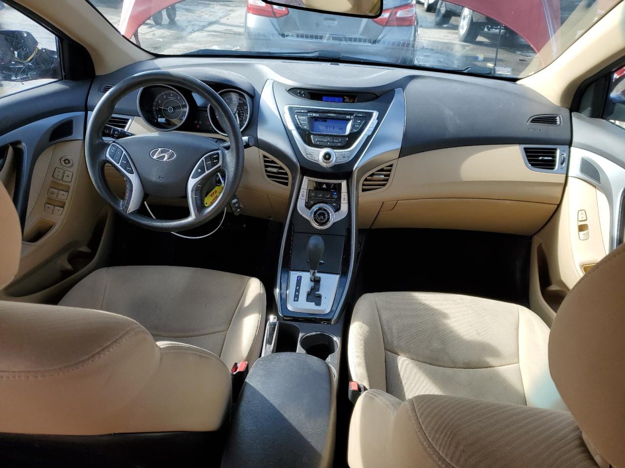 2011 Hyundai Elantra - Image 8