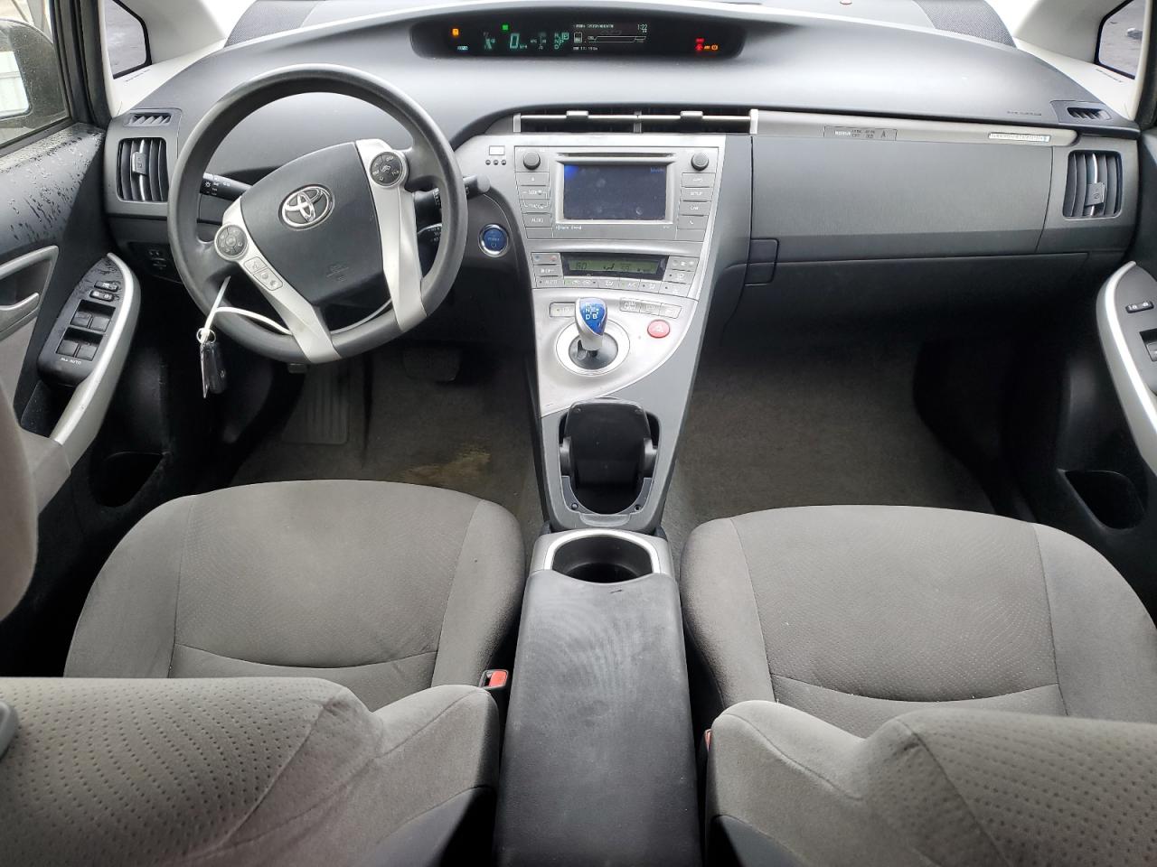 2014 Toyota Prius - Image 8