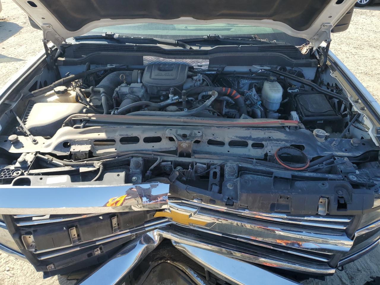 2015 Chevrolet Silverado - Image 11