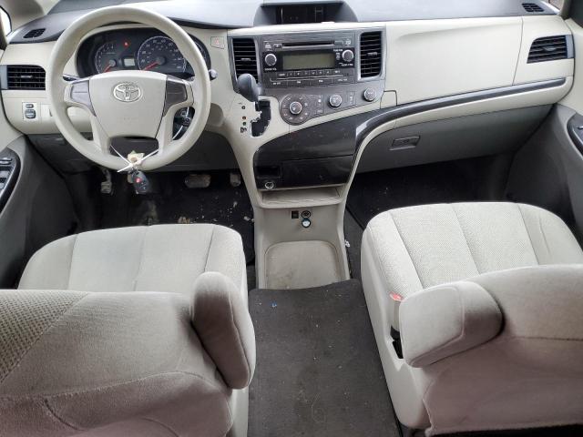 2011 TOYOTA SIENNA 