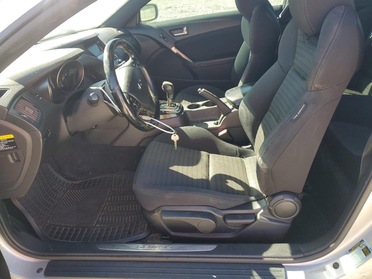 2013 Hyundai Genesis - Image 7