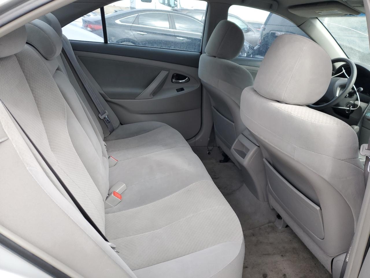 2007 Toyota Camry - Image 10