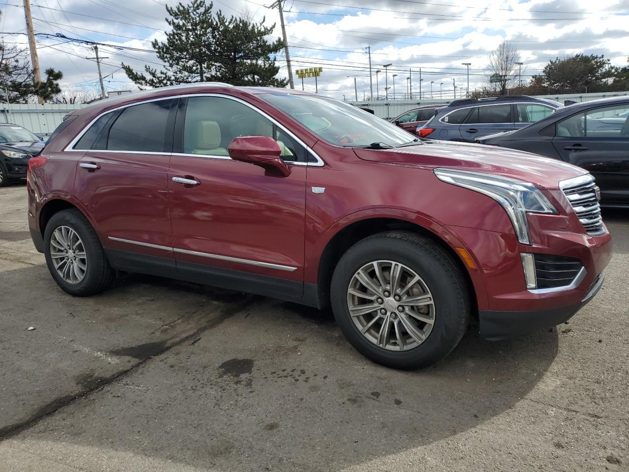 2017 Cadillac XT5 - Image 4