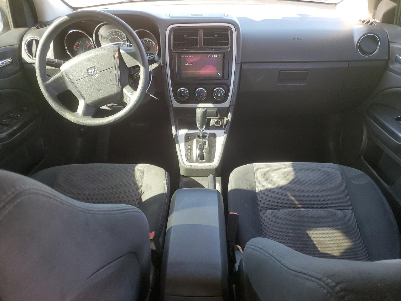 2010 Dodge Caliber - Image 8