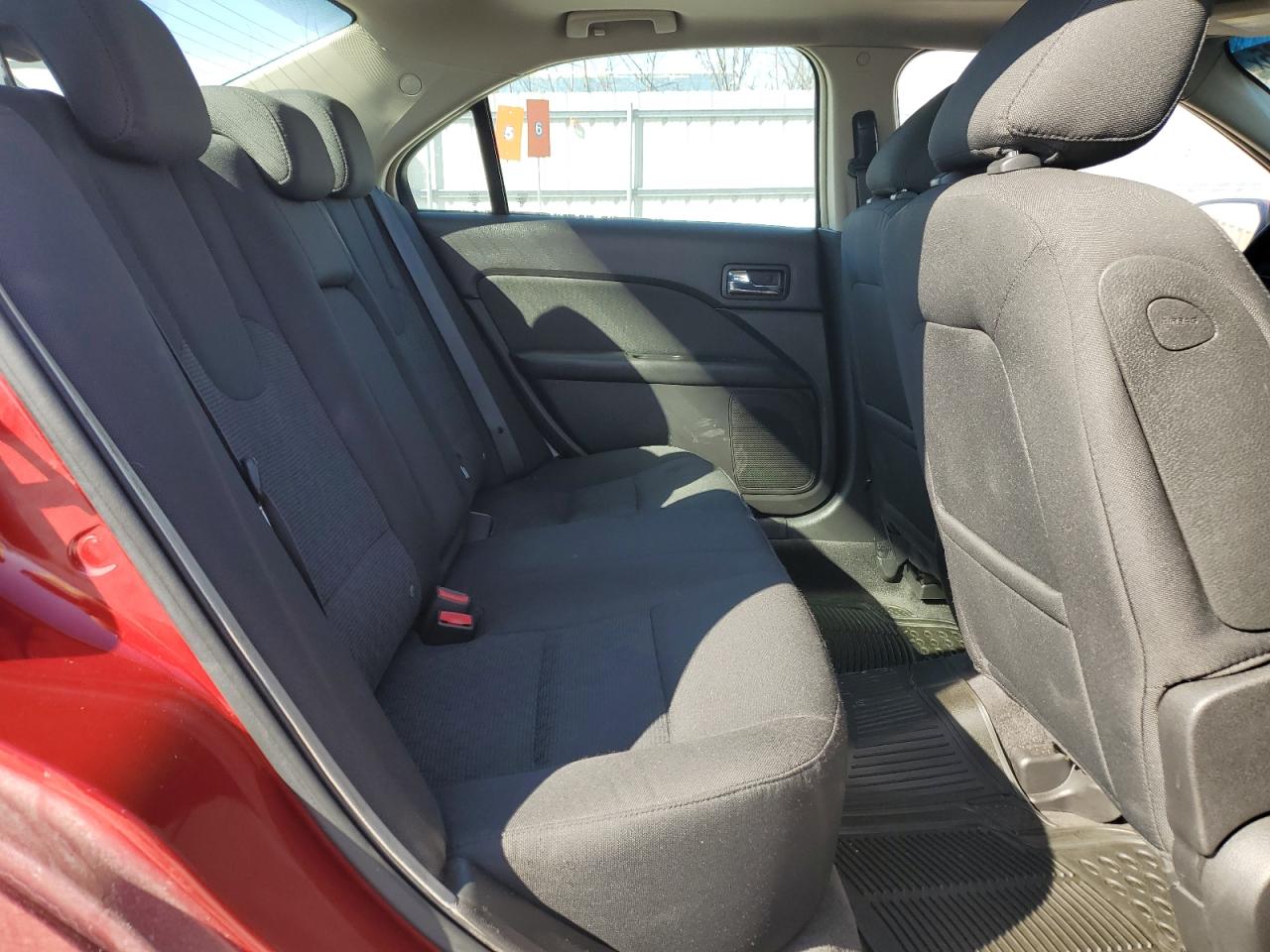 2010 Ford Fusion - Image 10
