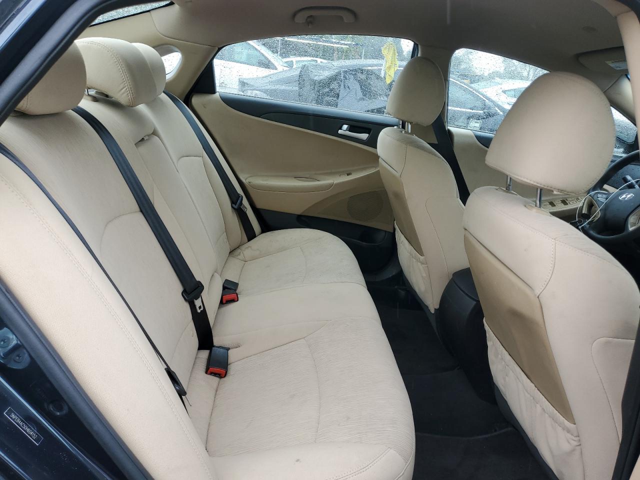 2013 Hyundai Sonata - Image 10