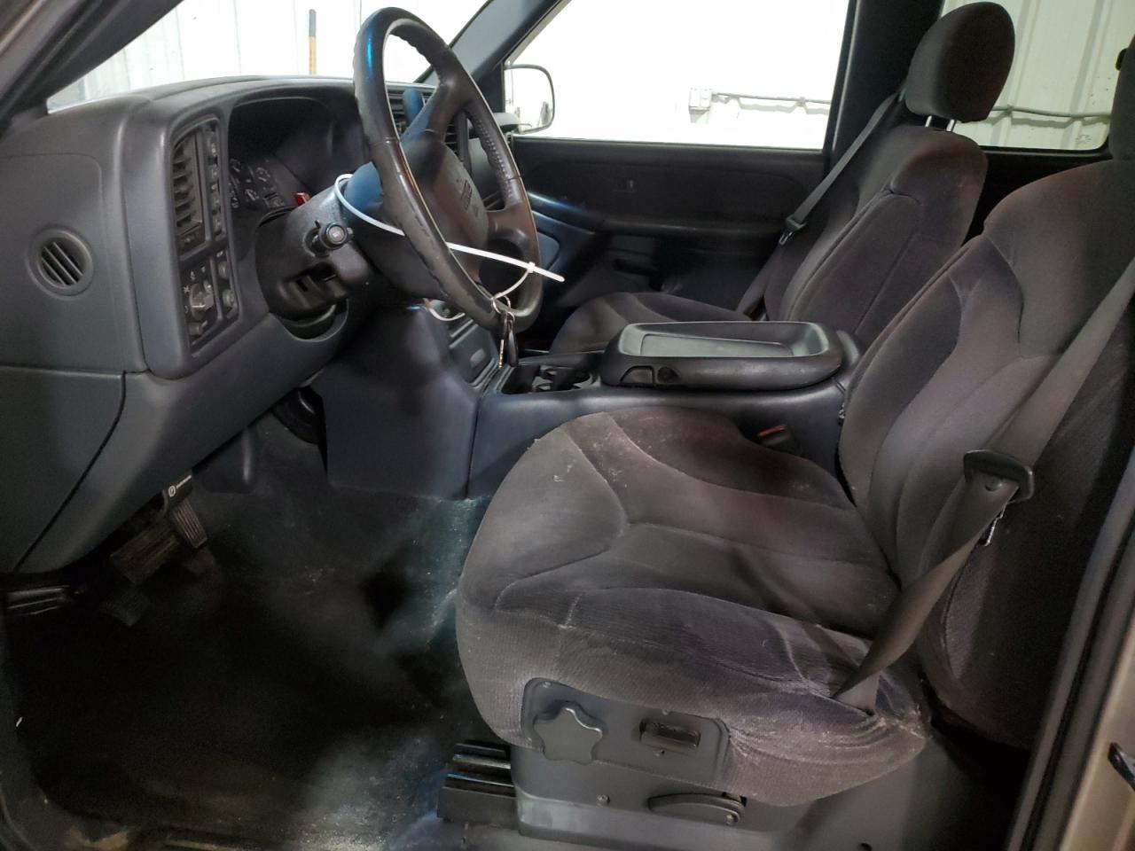 2000 GMC Sierra - Image 7