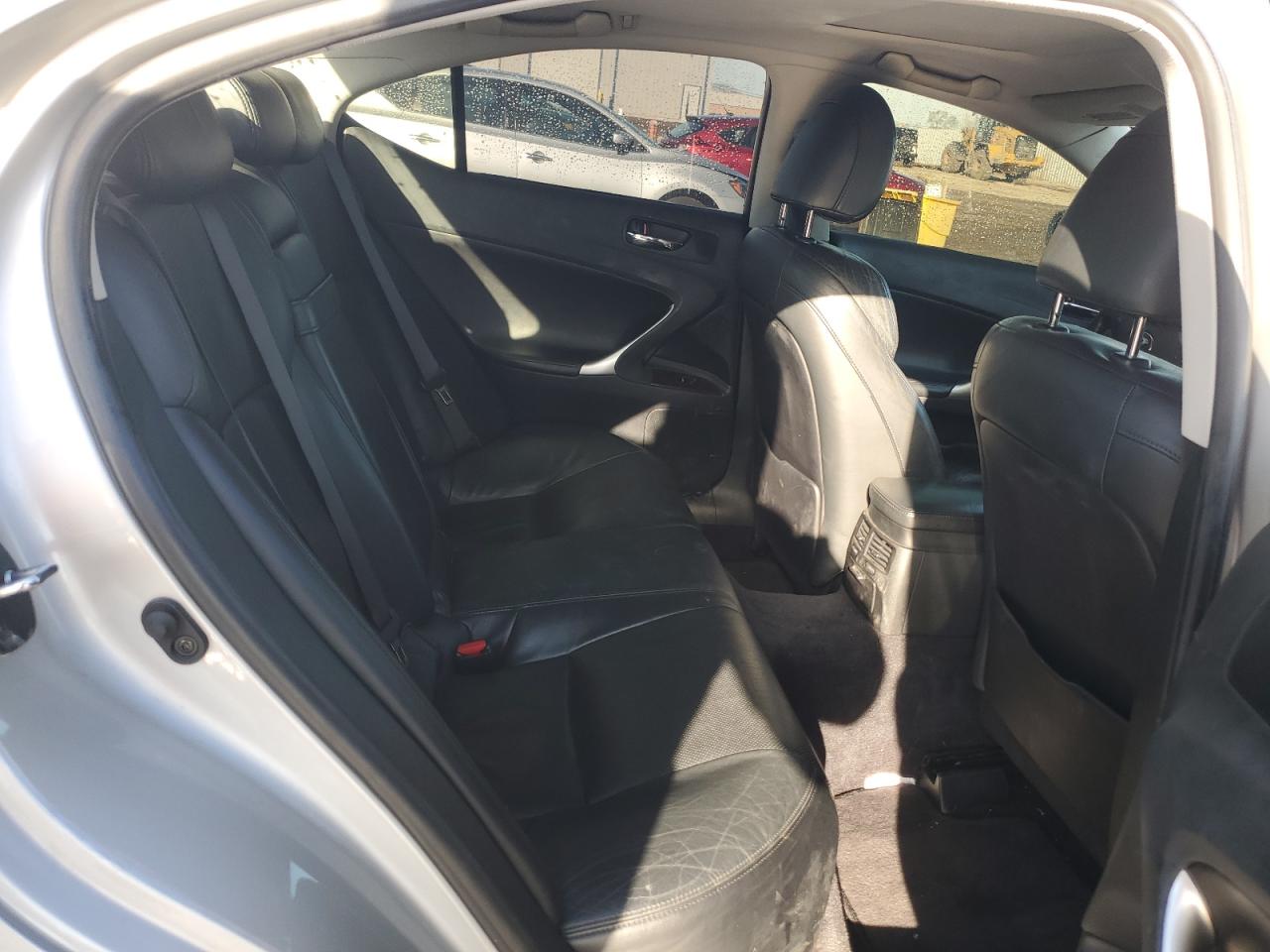 2006 Lexus IS - Image 10