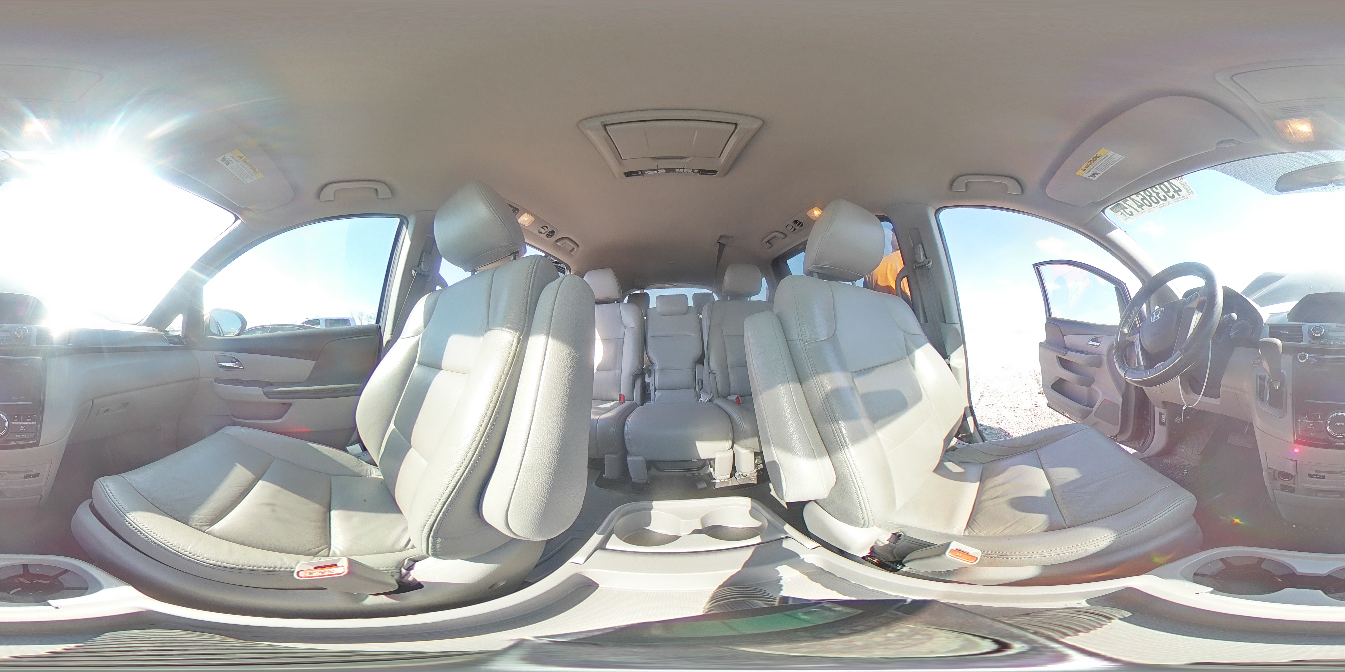 2016 Honda Odyssey - Image 13