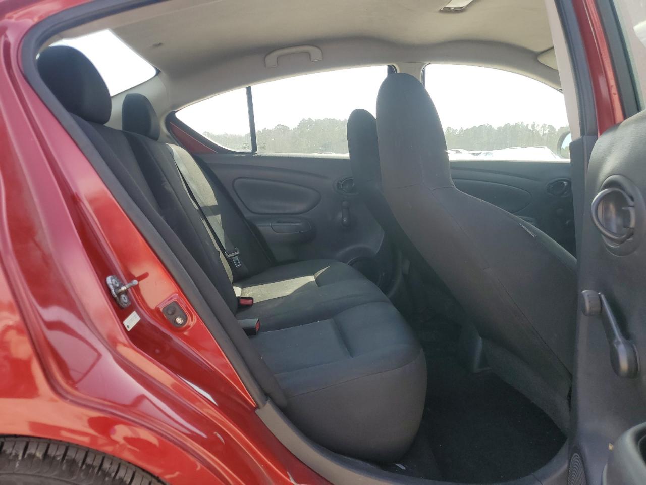 2015 Nissan Versa - Image 11