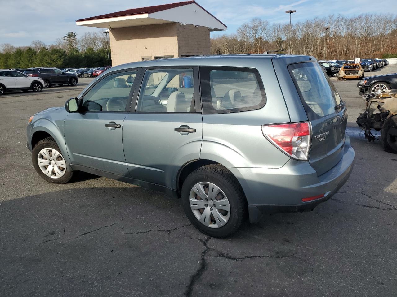2009 Subaru Forester - Image 2