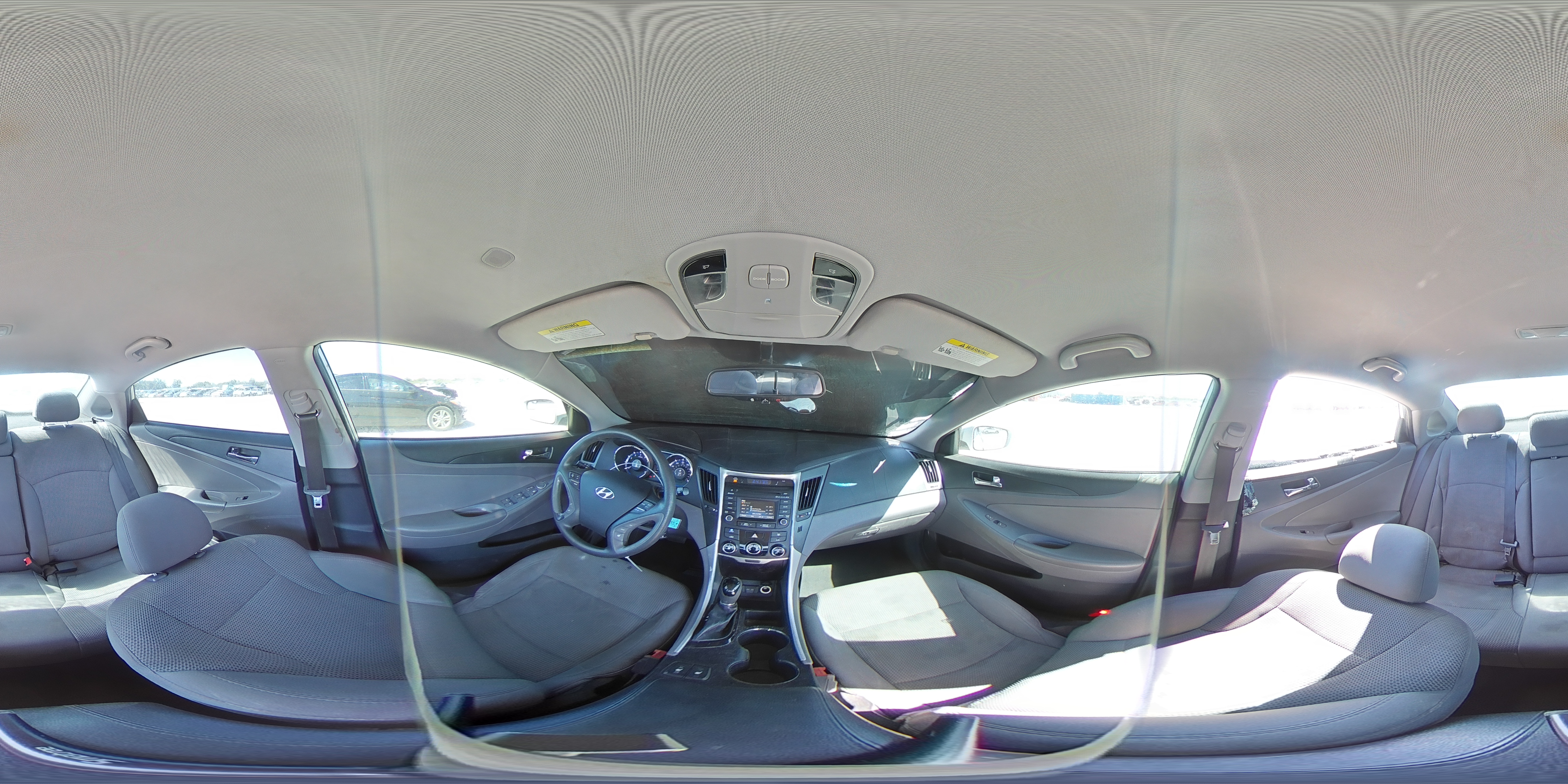 2014 Hyundai Sonata - Image 13