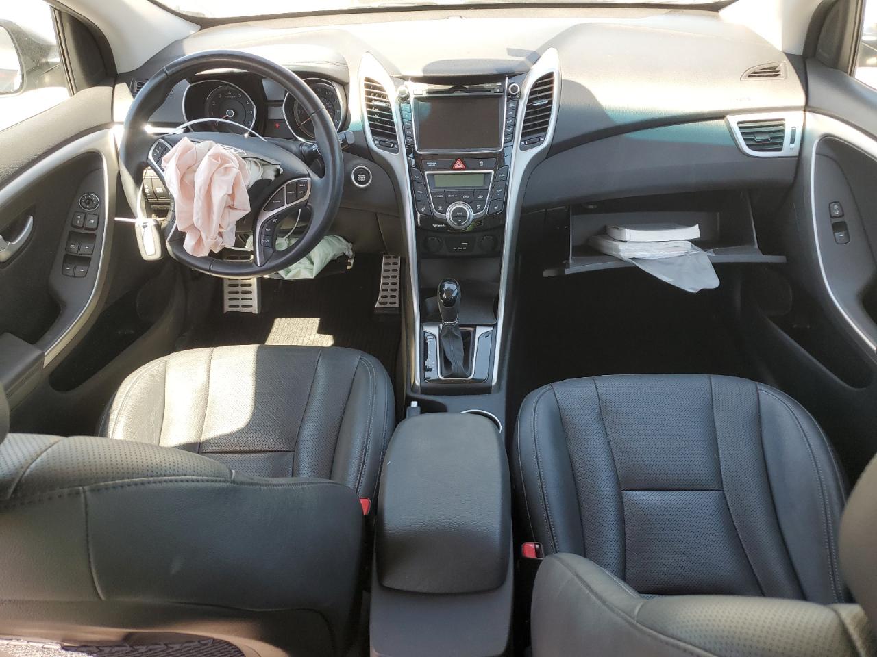 2015 Hyundai Elantra - Image 8