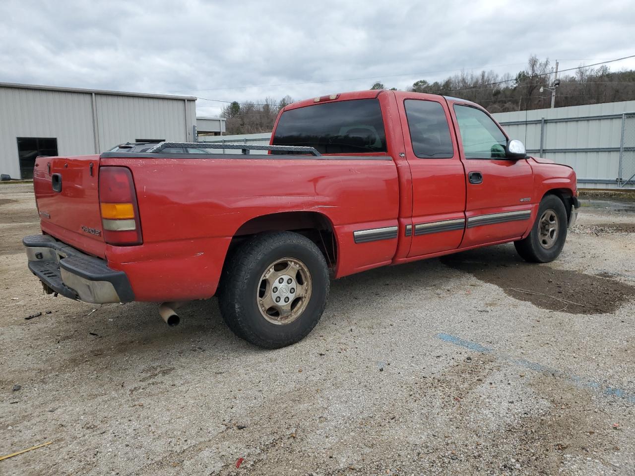 2001 Chevrolet Silverado - Image 3
