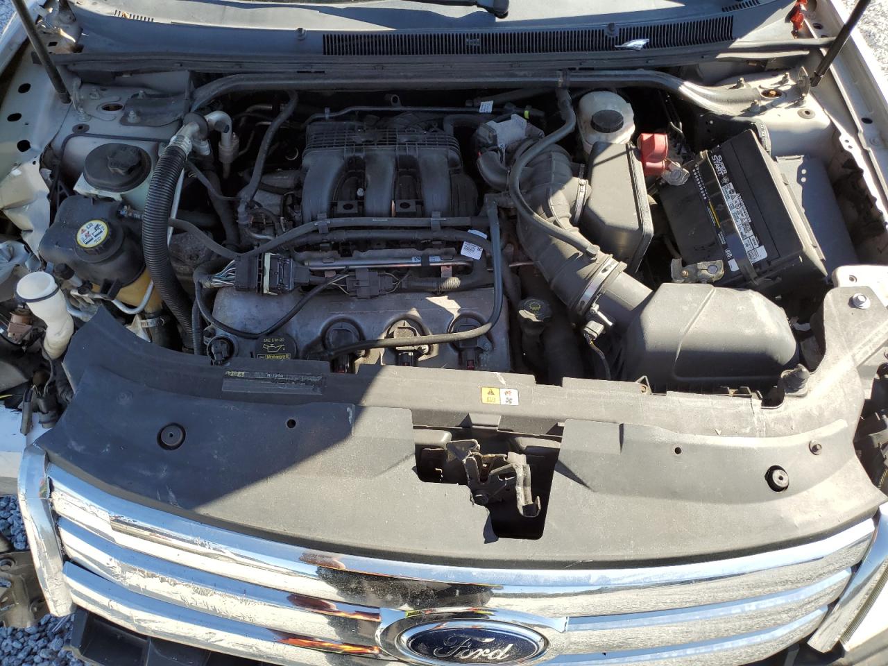 2009 Ford Taurus - Image 11