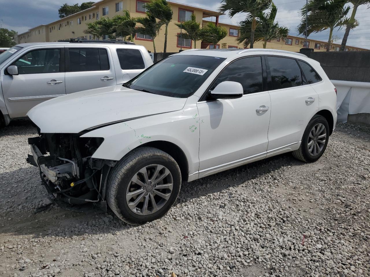 2016 Audi Q5 Premium Plus for Sale in Opa Locka, FL - Front End