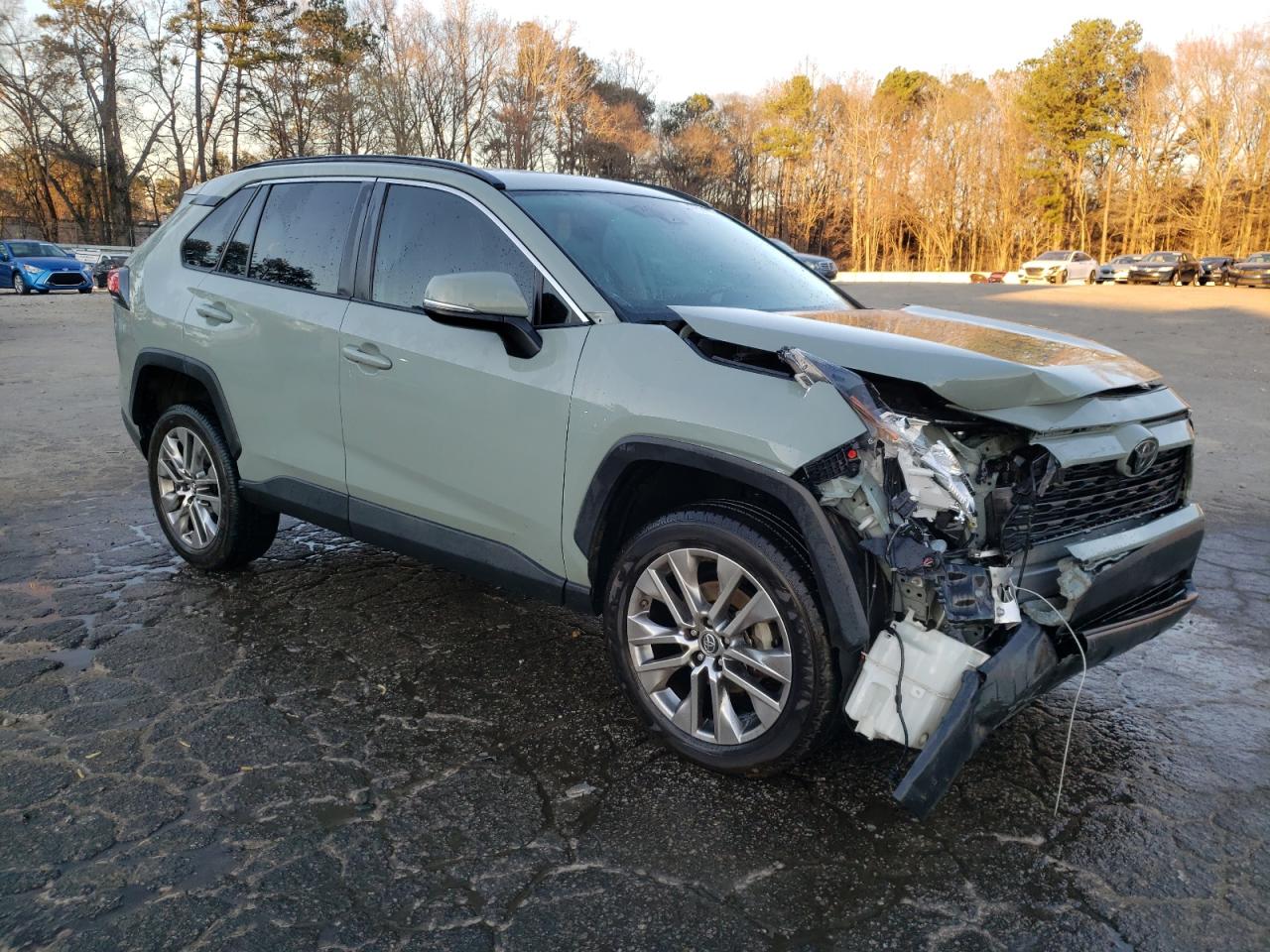 2019 Toyota RAV 4 - Image 4