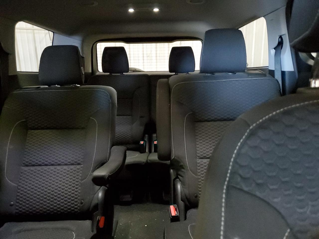 2018 GMC Acadia - Image 10