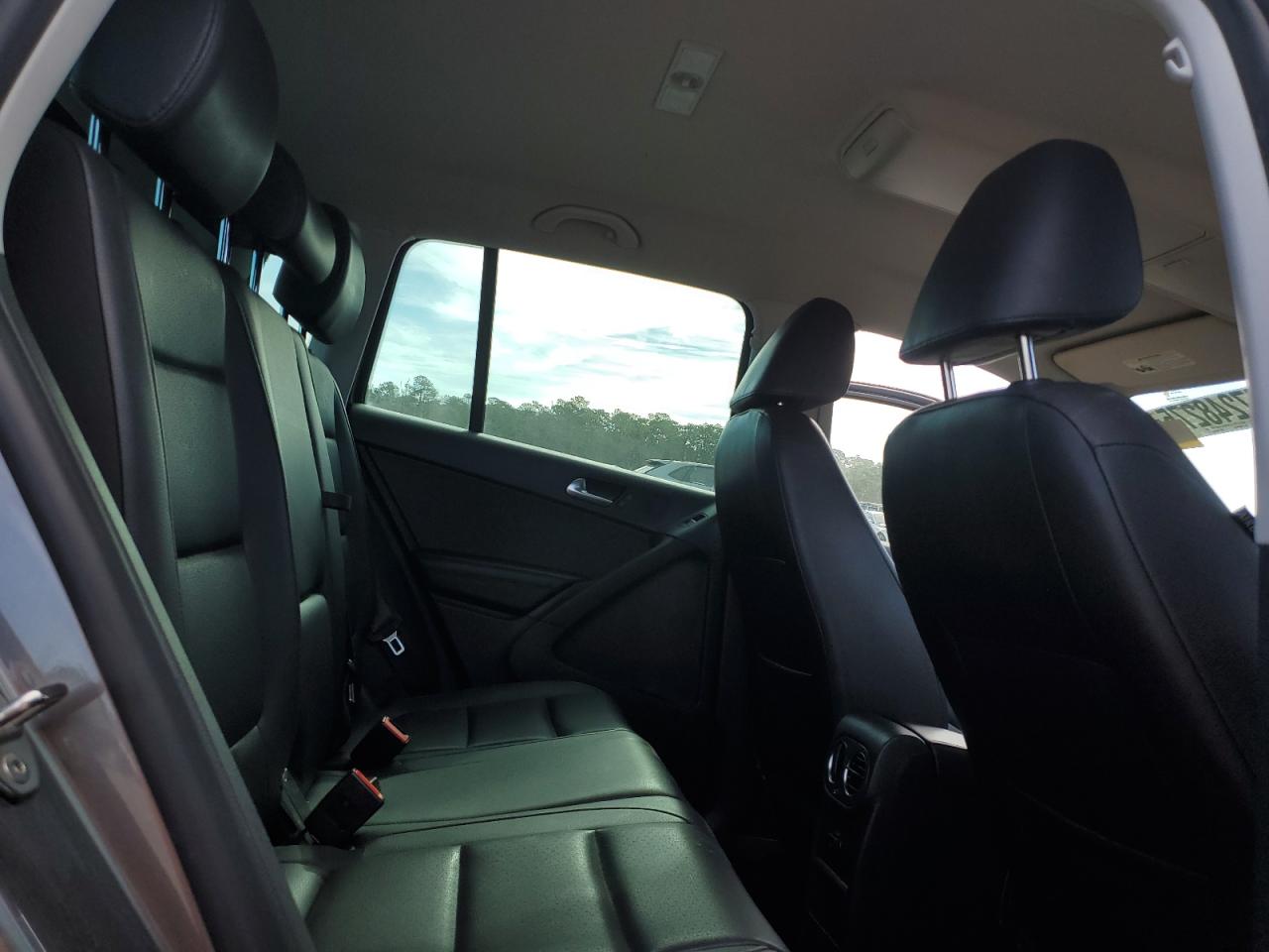2012 Volkswagen Tiguan S VIN: WVGBV7AX6CW003464 Lot: 47248275