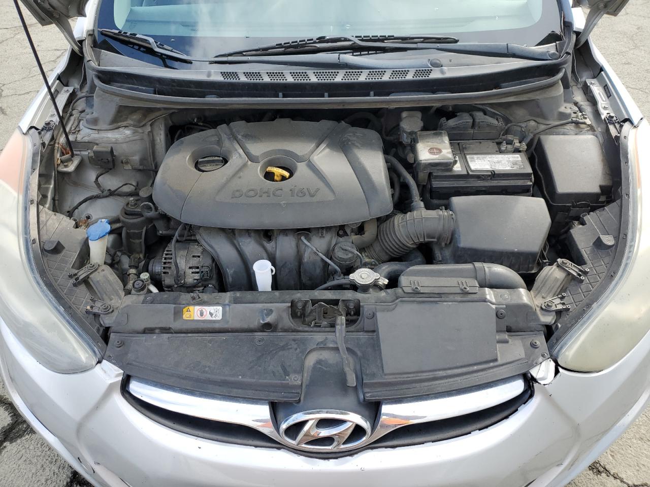 2013 Hyundai Elantra - Image 11