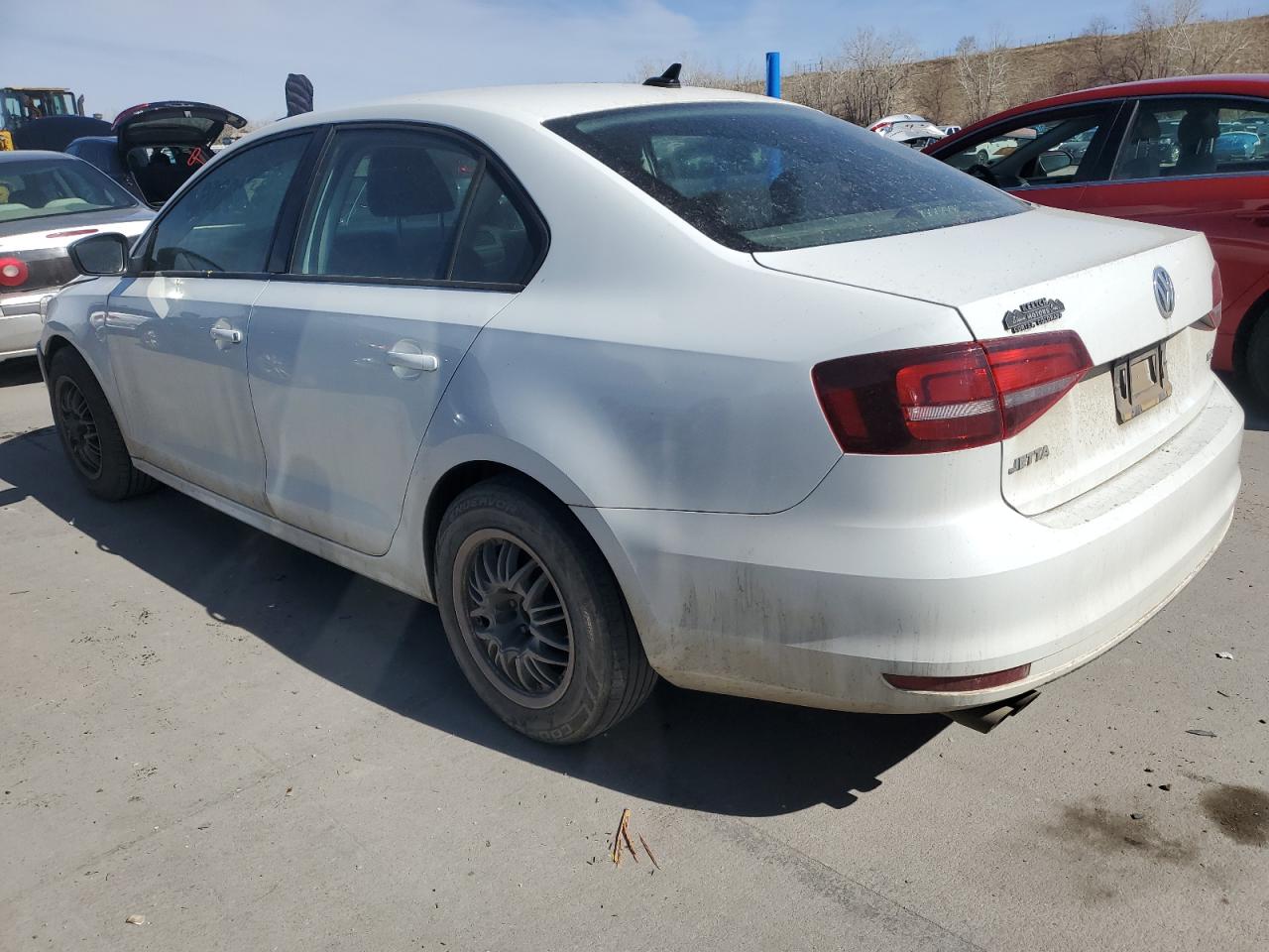 2016 Volkswagen Jetta - Image 2