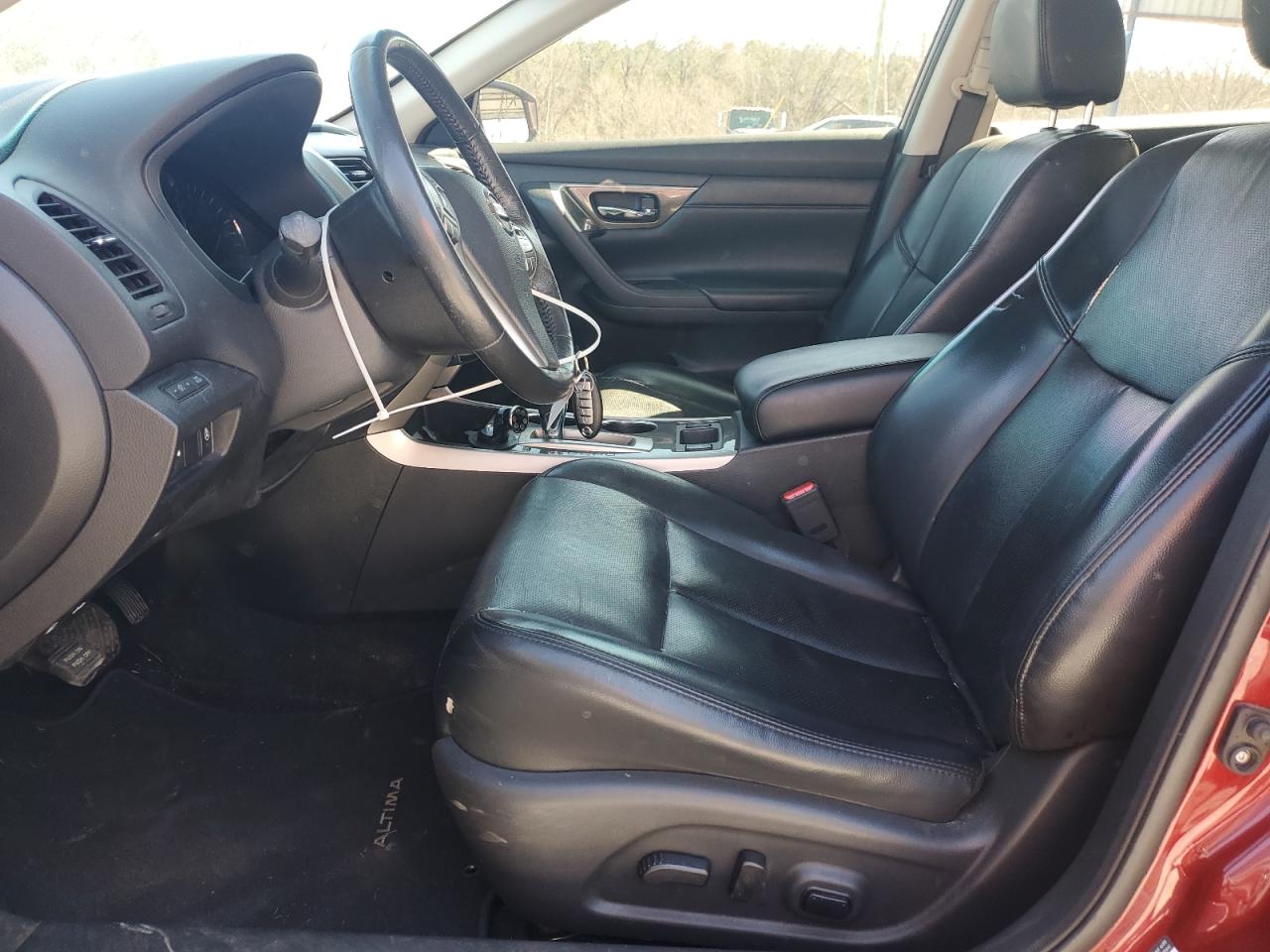 2015 Nissan Altima - Image 7