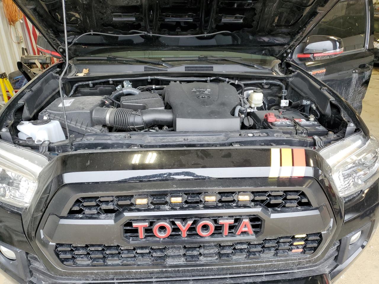 2017 Toyota Tacoma - Image 12