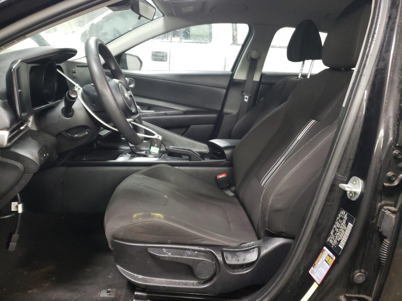 2021 Hyundai Elantra - Image 7