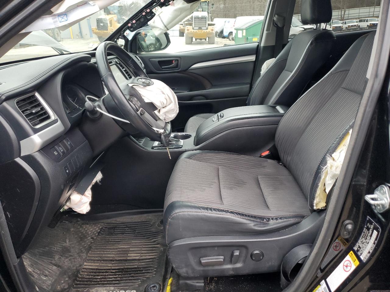 5TDBZRFH5JS490319 TOYOTA HIGHLANDER 2018