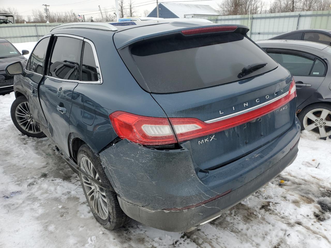 2016 Lincoln MKX - Image 2