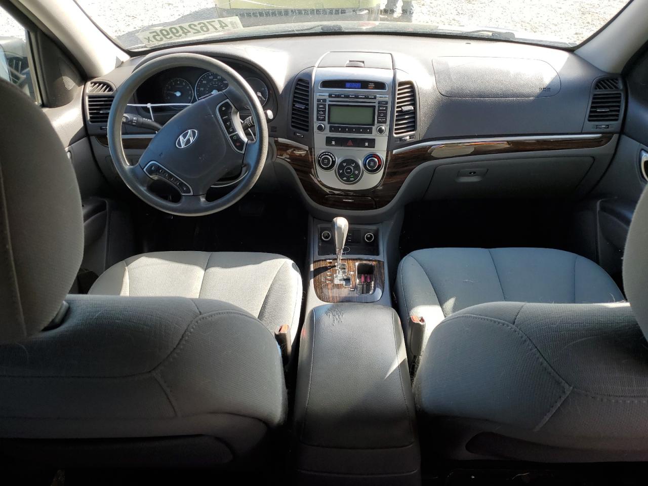 2012 Hyundai Santa Fe - Image 8