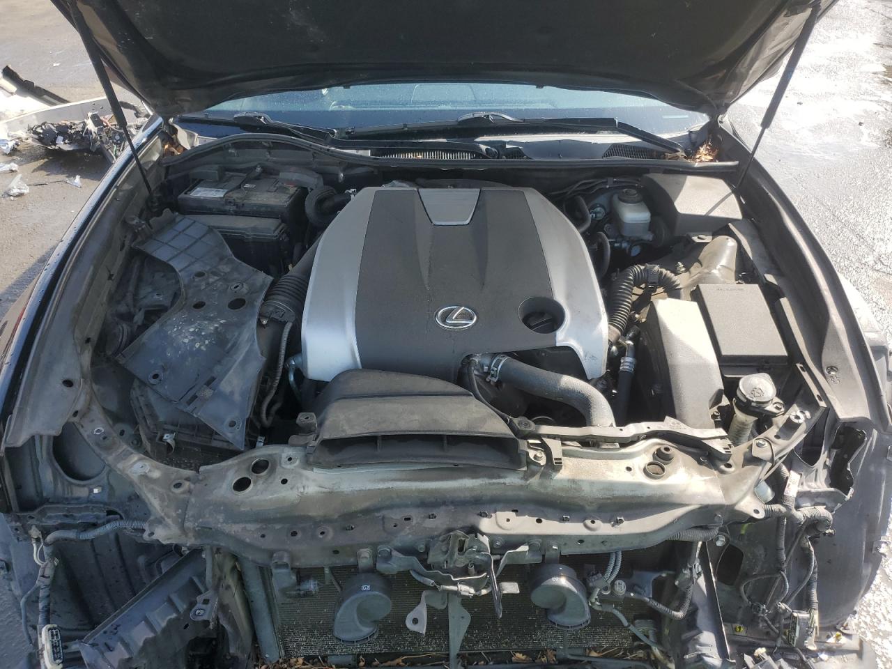 2015 Lexus GS - Image 11