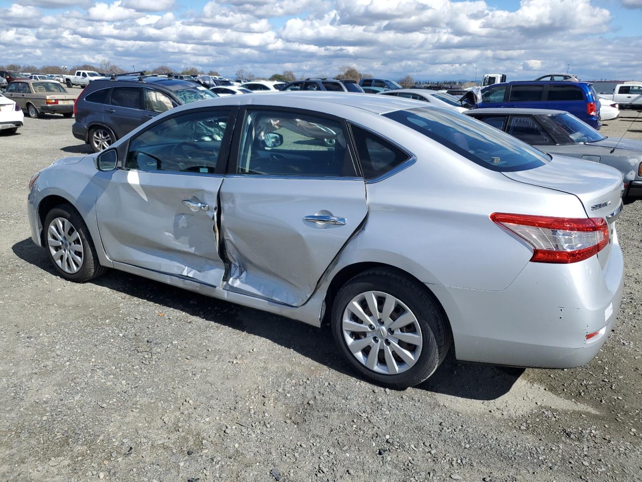 2014 Nissan Sentra - Image 2