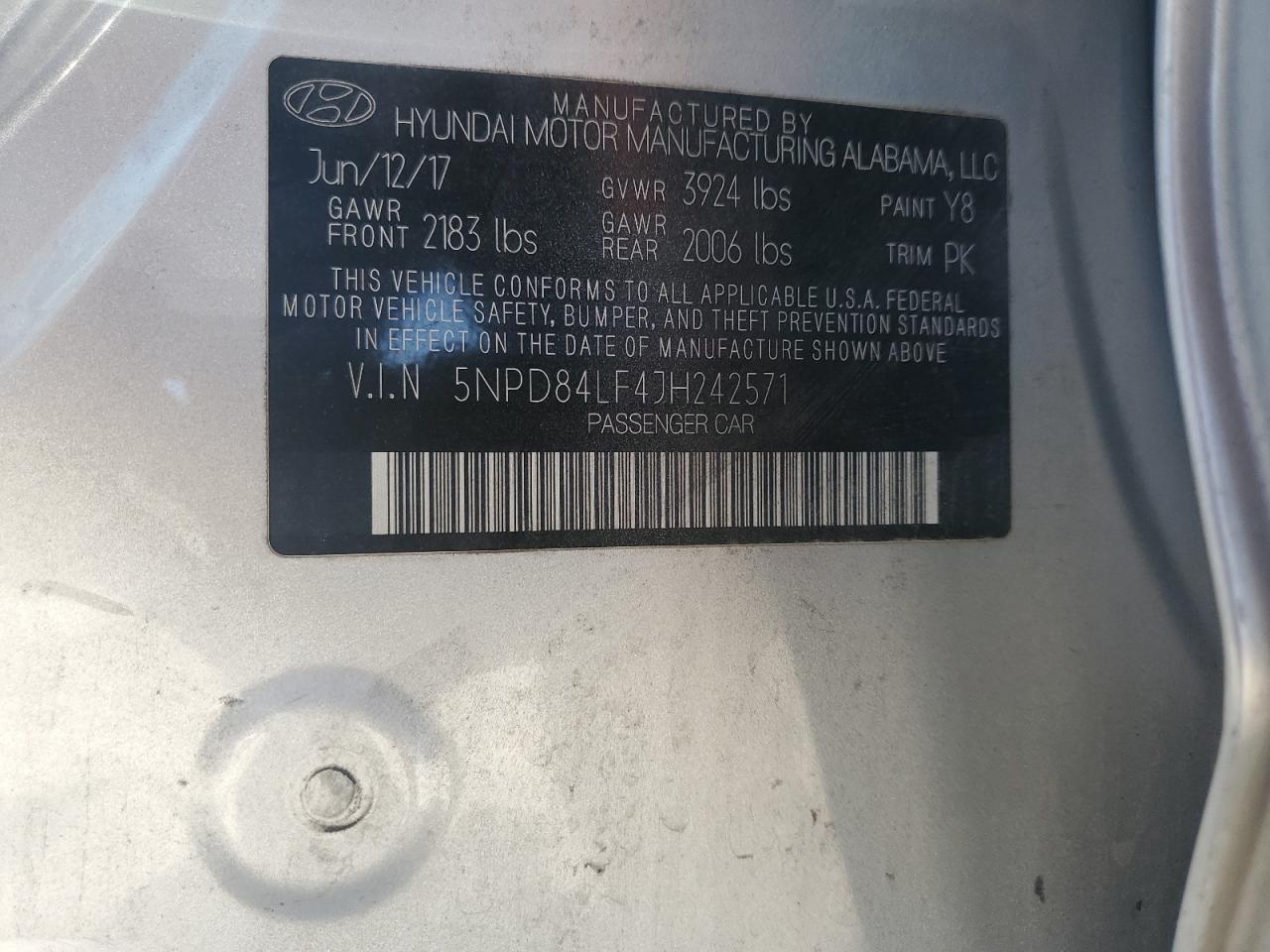 2018 Hyundai Elantra - Image 12