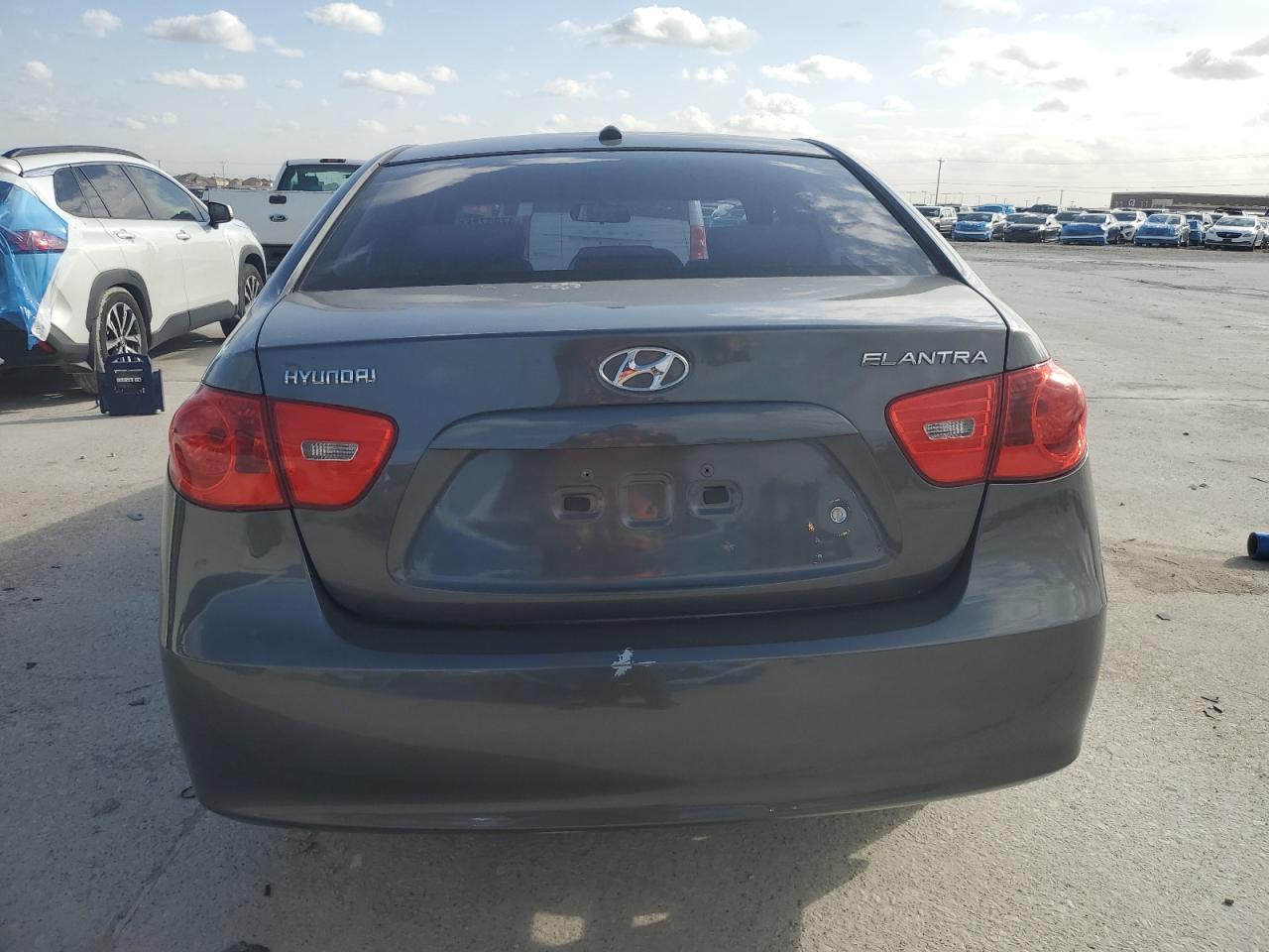 2009 Hyundai Elantra - Image 6