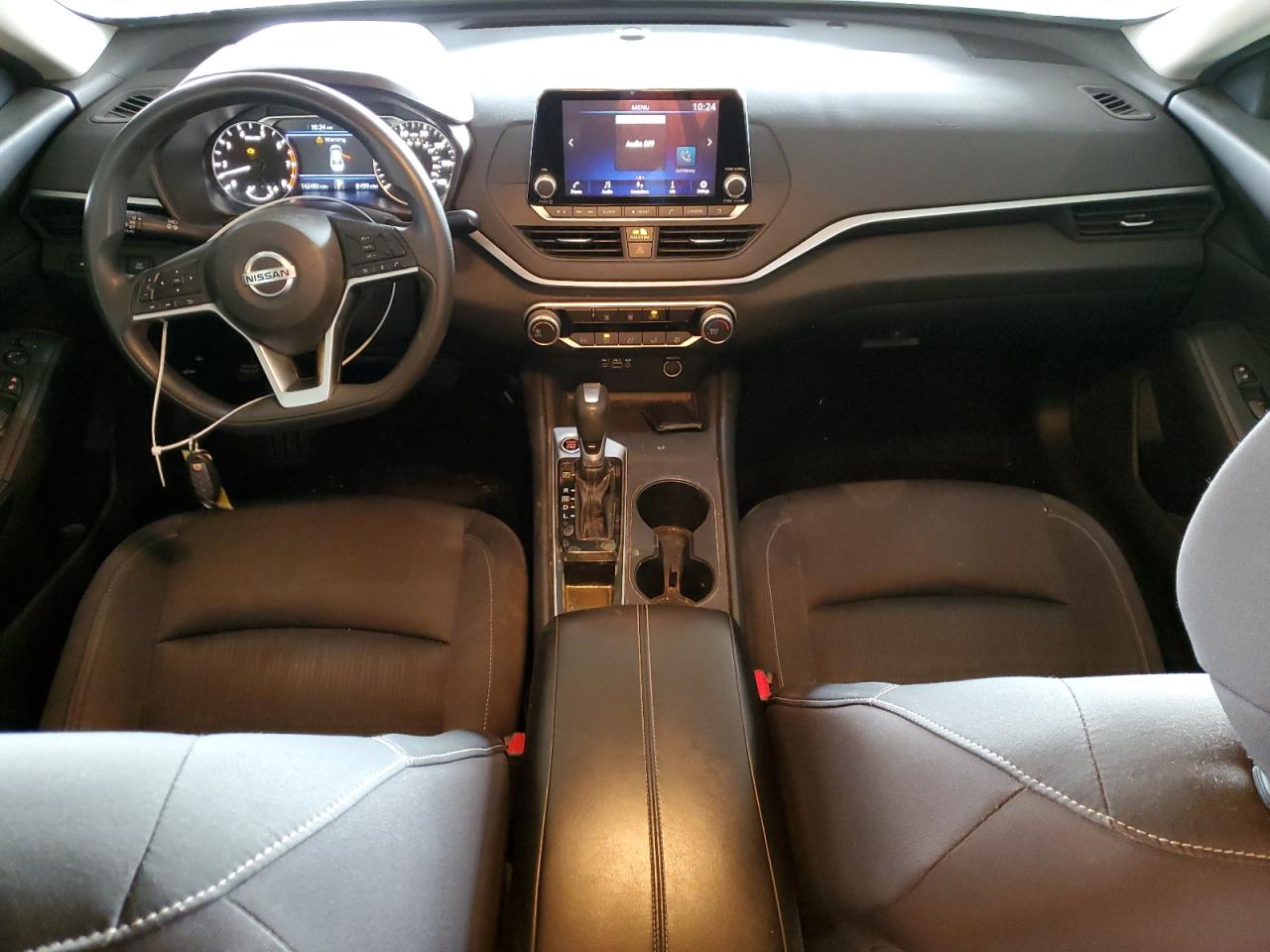 2019 Nissan Altima - Image 8