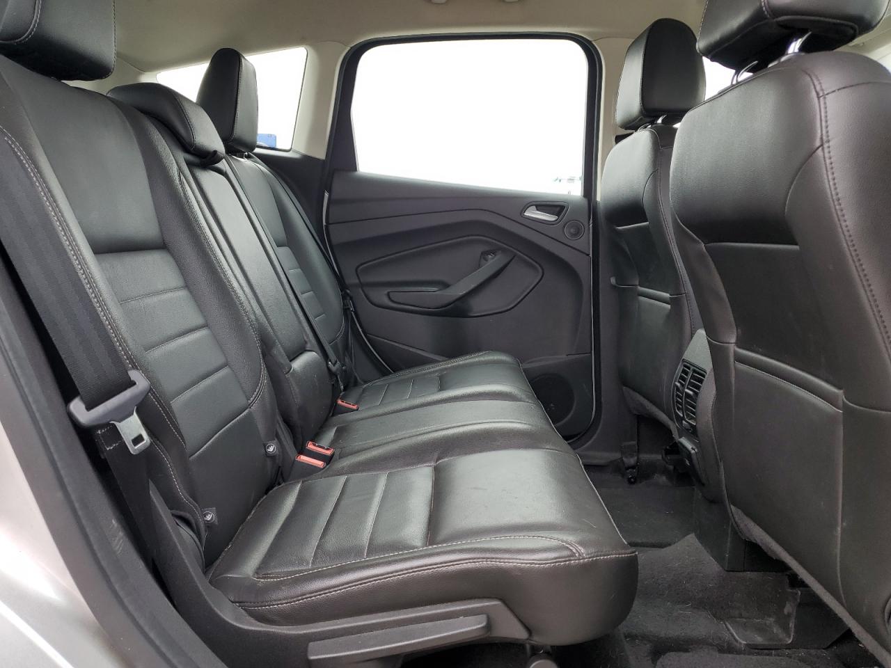 2015 Ford C-MAX - Image 10