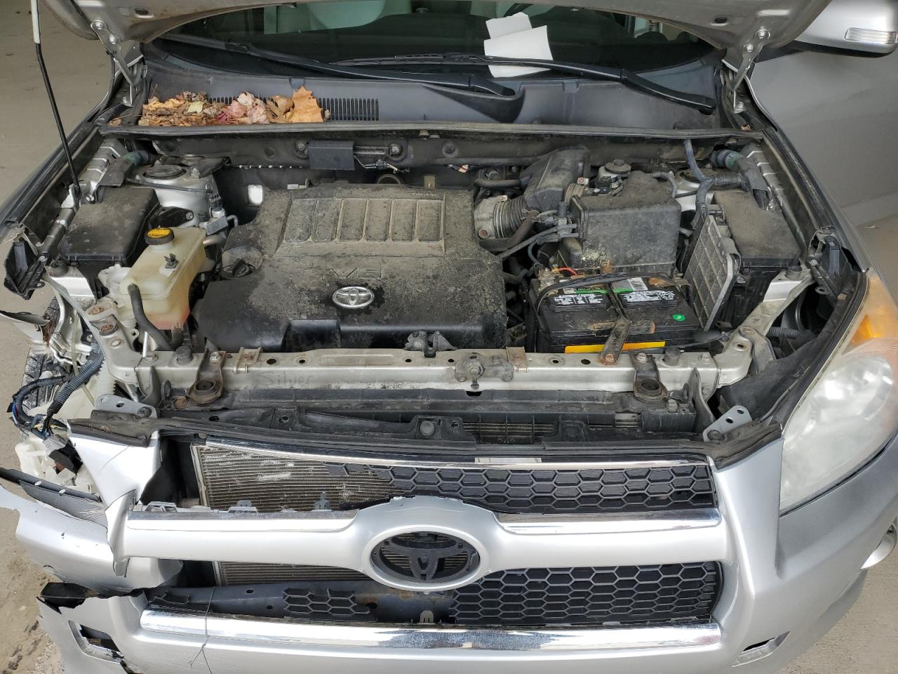 2012 Toyota RAV 4 - Image 11