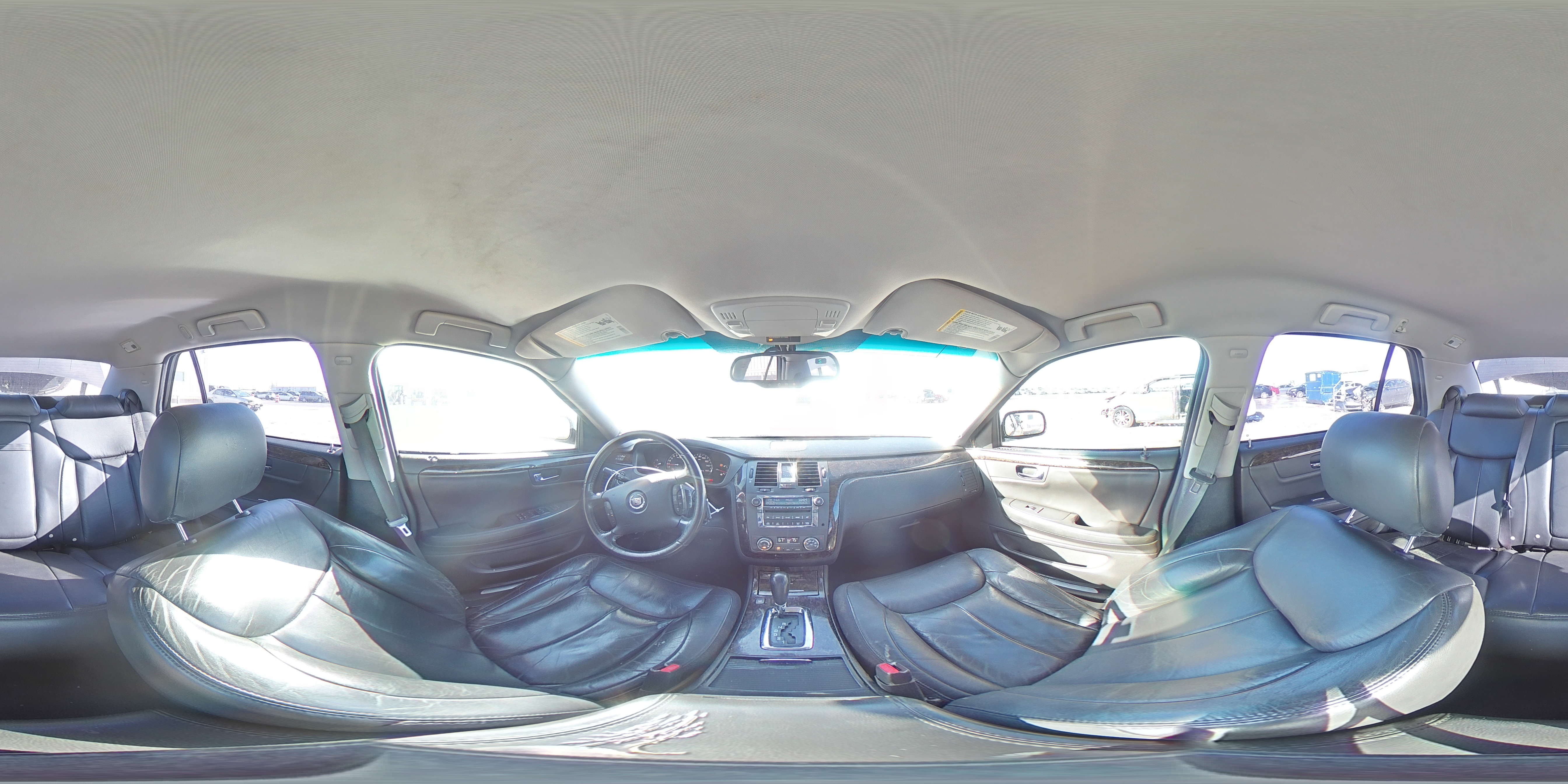 2009 Cadillac DTS - Image 12