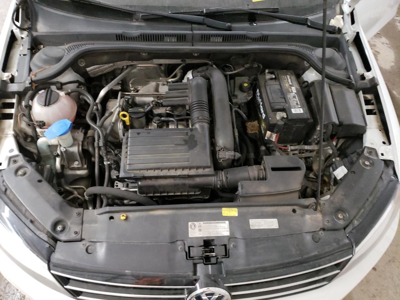 2017 Volkswagen Jetta - Image 11