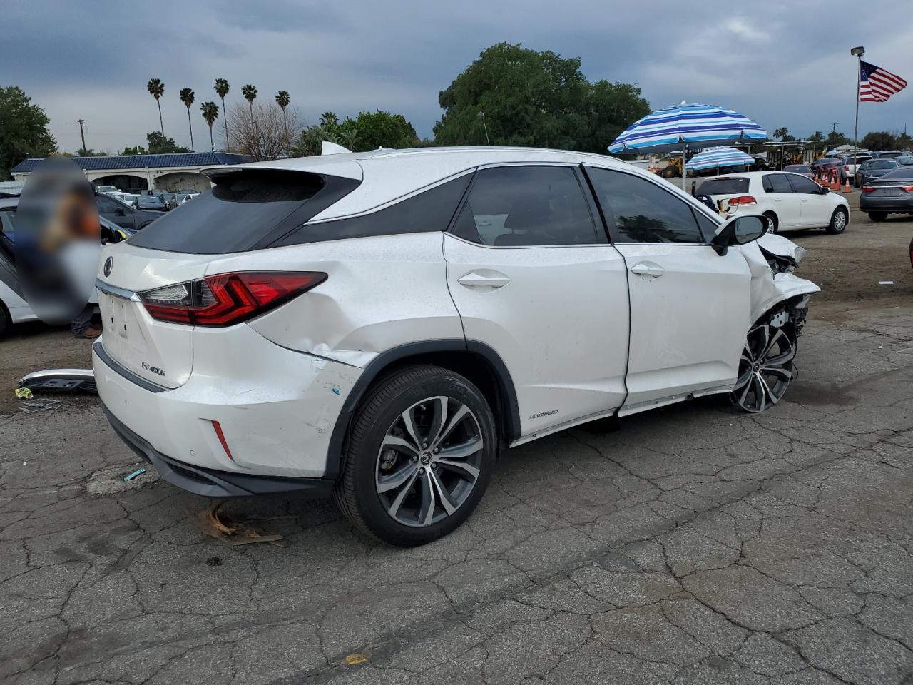 2019 Lexus RX - Image 3