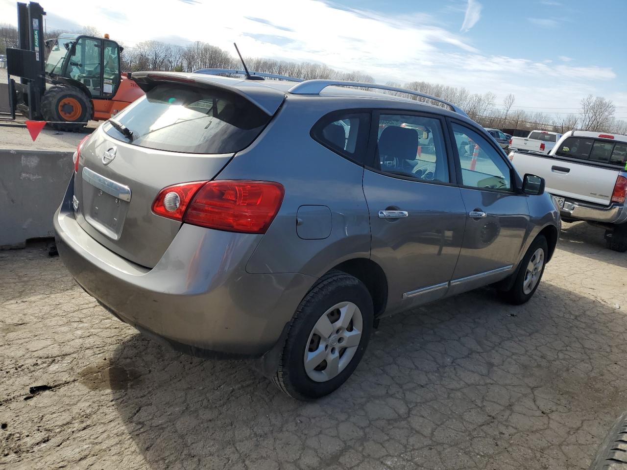 2015 Nissan Rogue - Image 3