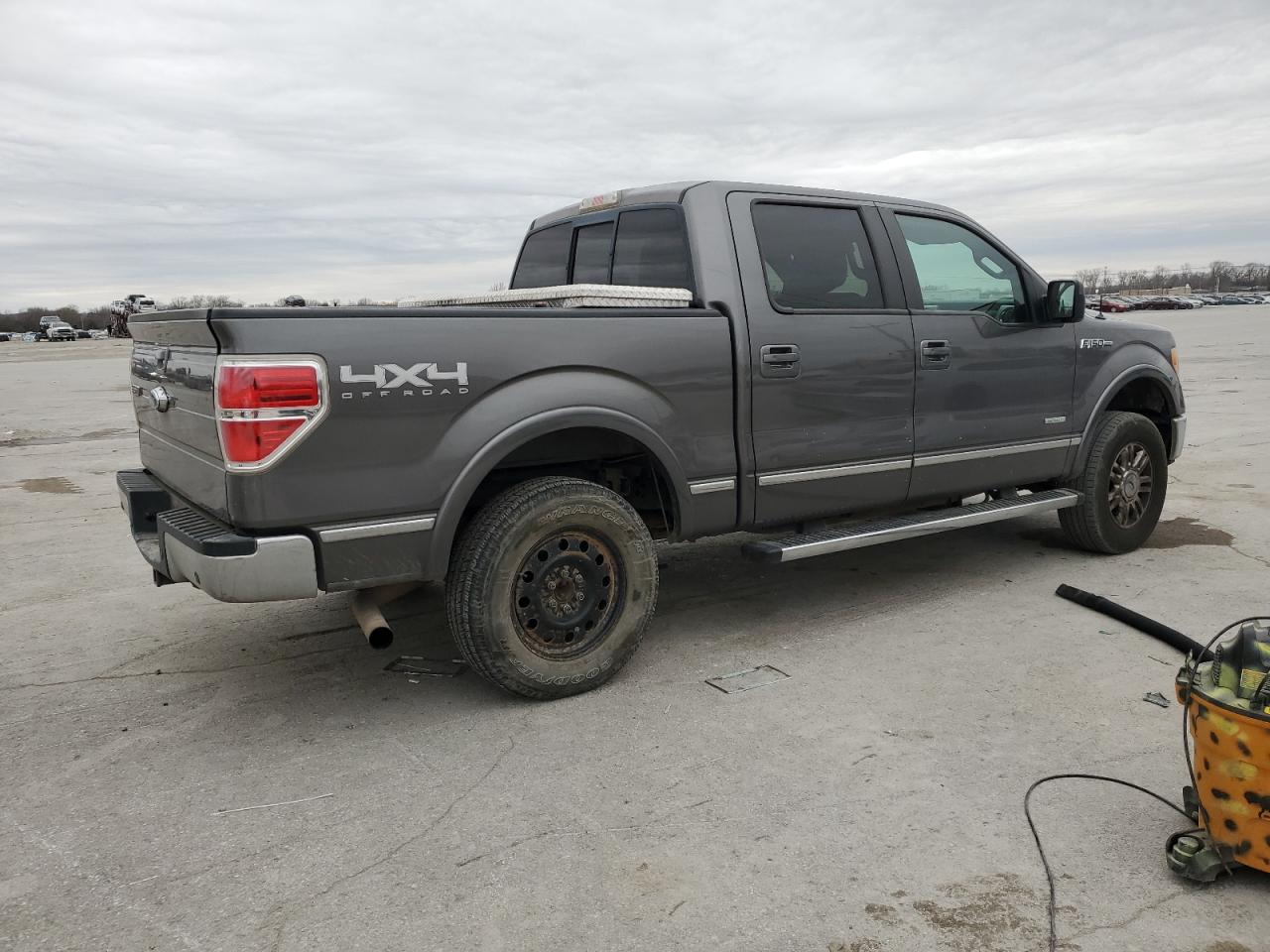 2011 Ford F-150 - Image 3
