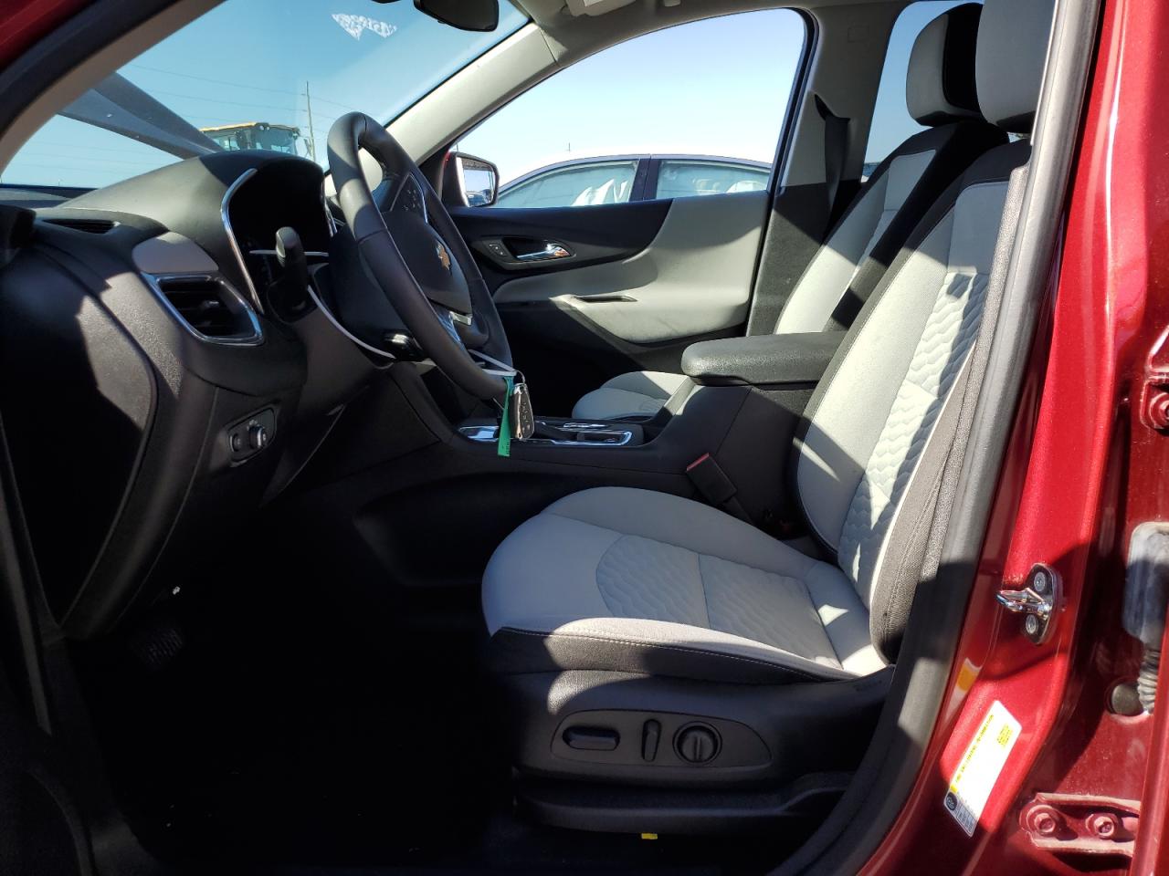2GNAXTEX5J6236960 CHEVROLET EQUINOX 2018