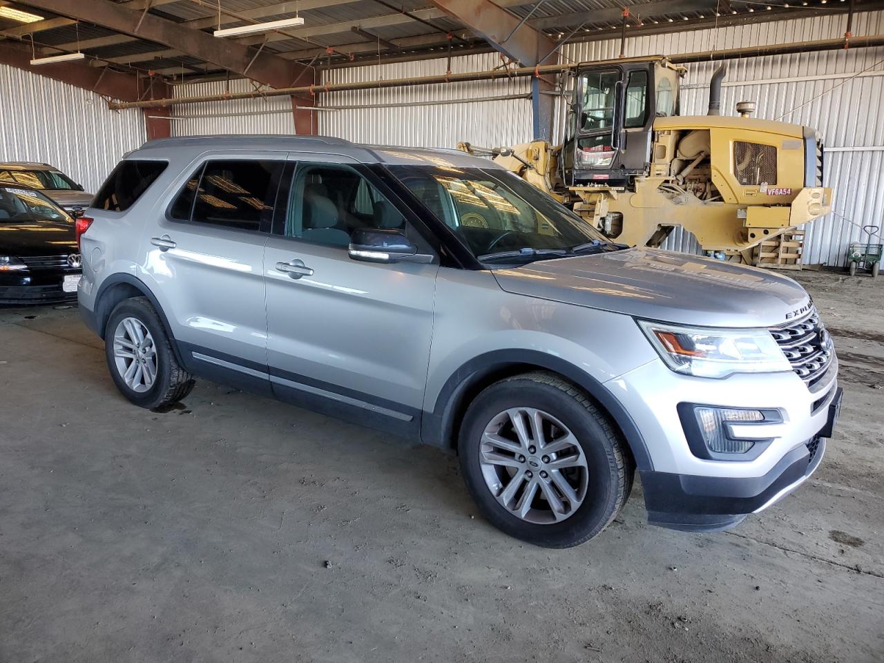 2016 Ford Explorer - Image 4