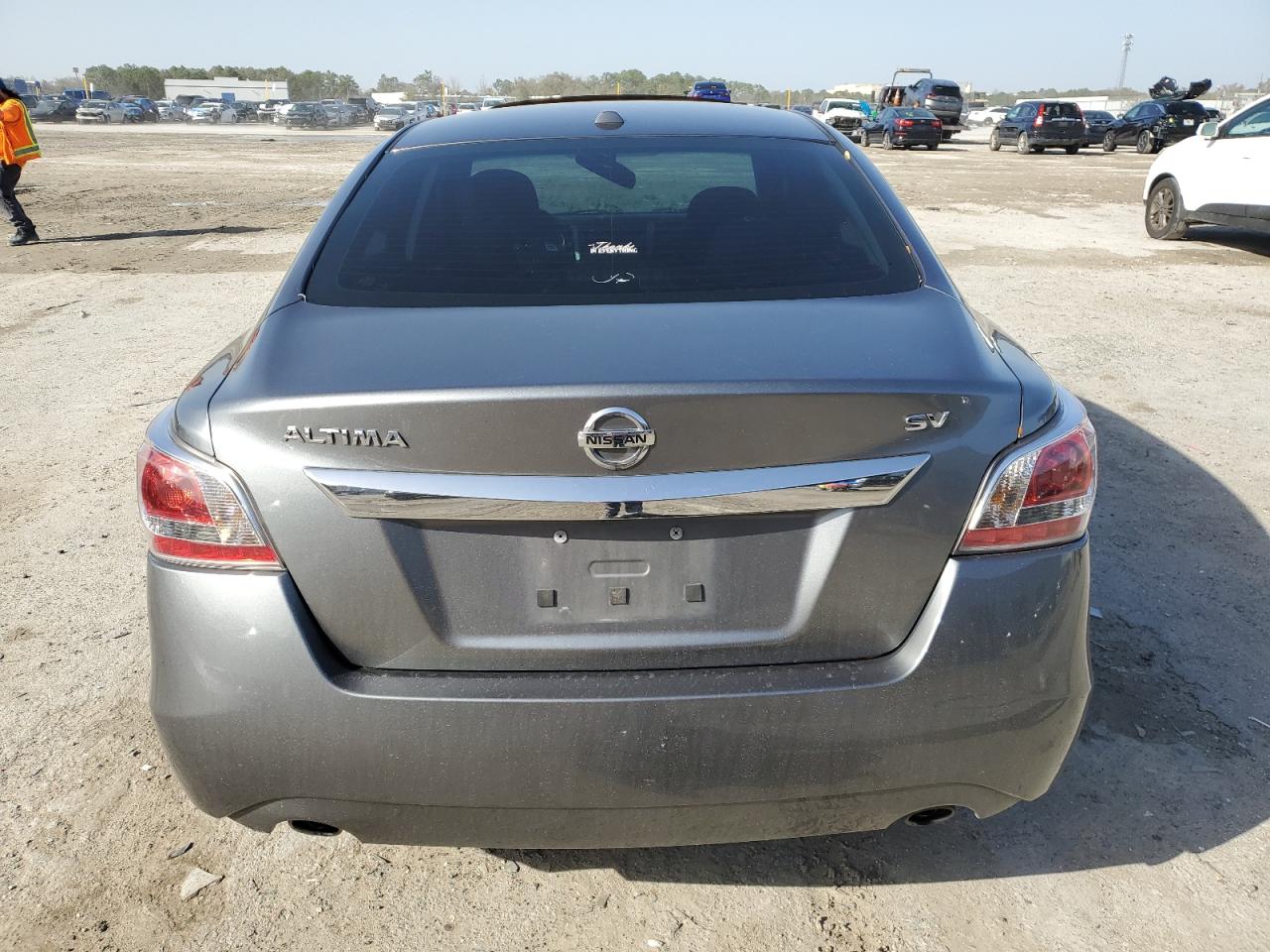 2015 Nissan Altima - Image 6
