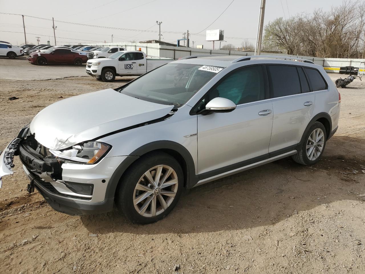 2017 Volkswagen Golf - Image 1