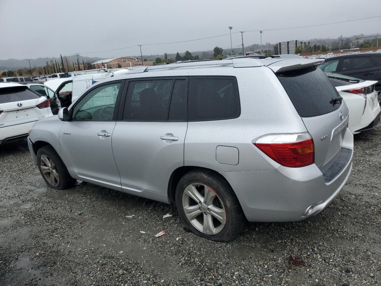 2009 Toyota Highlander - Image 2